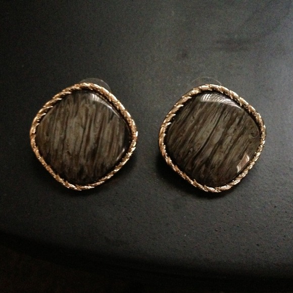 Gorgeous earrings