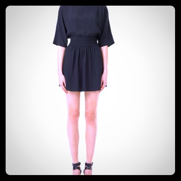 SOLD!!! Aritzia Wilfed Carambole silk dress