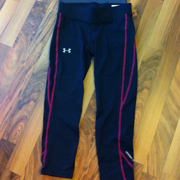 under armour Other - UA bundle. Cropped tights and hot pink shorts