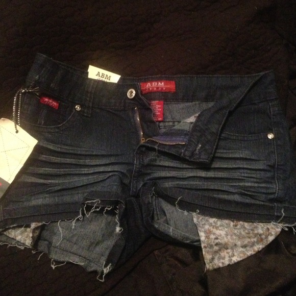 Brand new jean shorts cute