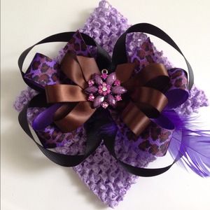 Head bands for little girls and hair clips also