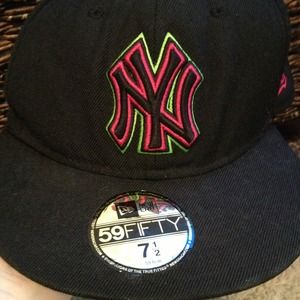 NY fitted 7 1/2