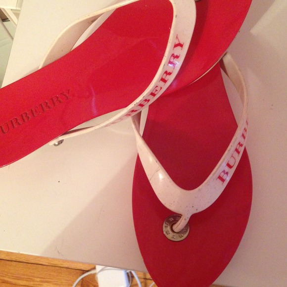 Burberry Shoes - Burberry flip flops