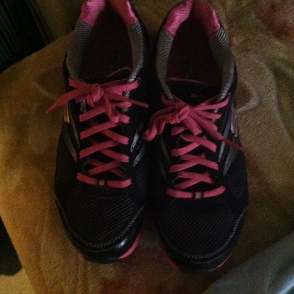 Sketchers Running shoes