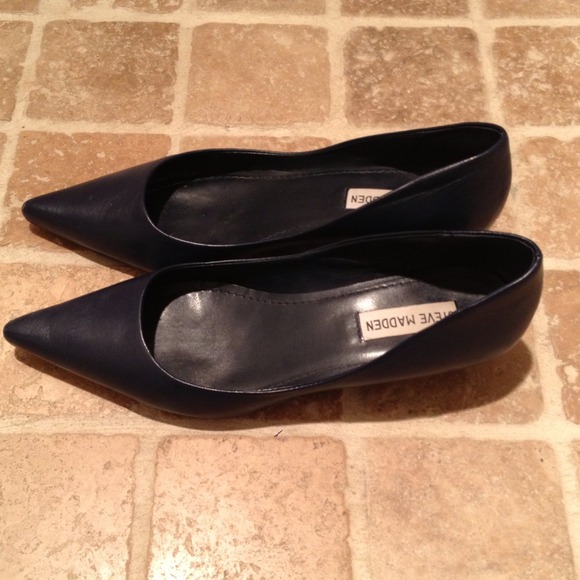 Steve Madden blue kitten heels