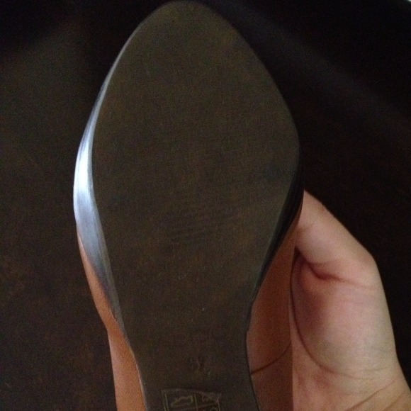 • Sold • Cognac Colored Pumps - Picture 3 of 3