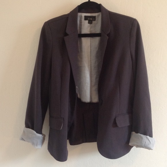 Forever 21 charcoal gray blazer - Picture 2 of 3