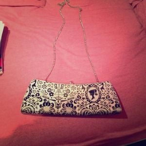Barbie clutch