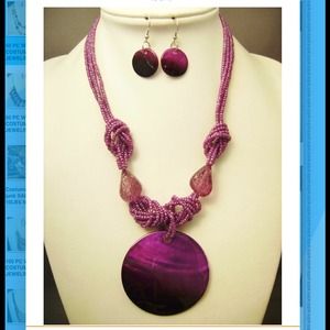 Beautiful necklace set