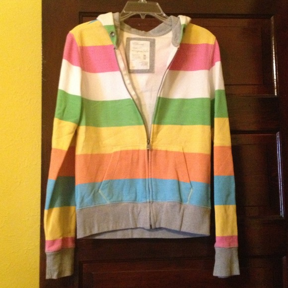 Super cute jacket perfect for spring!