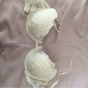 Reduced! Victoria's Secret Bra 34D/34C/32D