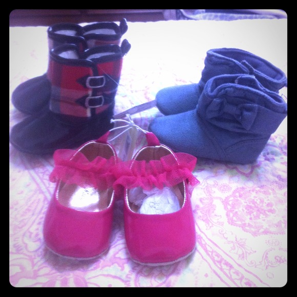 SOLD Bundle if 3 baby girl shoes!
