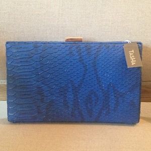 AMAZING faux croc electric blue clutch! NEVER USED