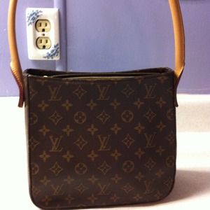 Luis Vuitton handbag