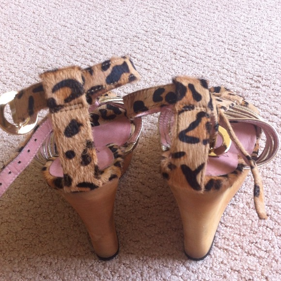 Leopard Wedges - Picture 3 of 4