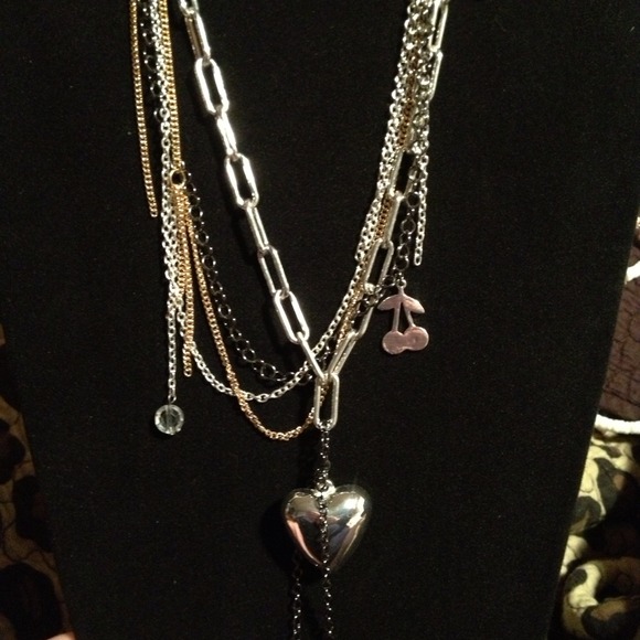 **SOLD in bundle** Funky layered necklace