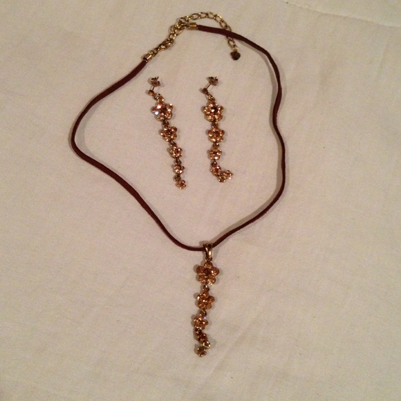 Earrings and necklace set
