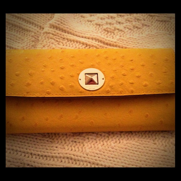 🎀 SOLD 🎀Kate spade yellow ostrich-look wallet
