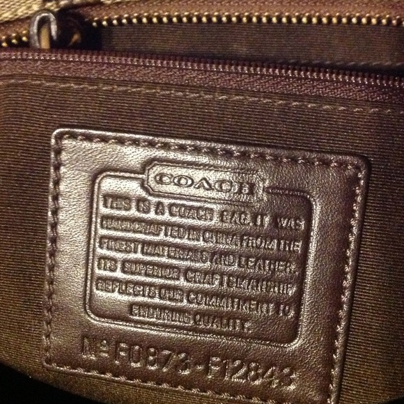 Authentic Coach handbag - Picture 2 of 2