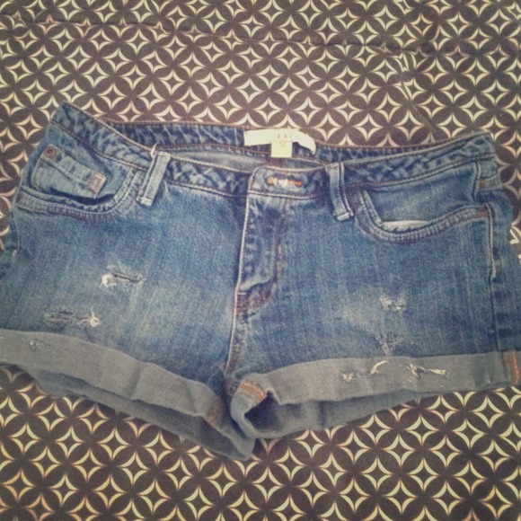 Cuffed shorts
