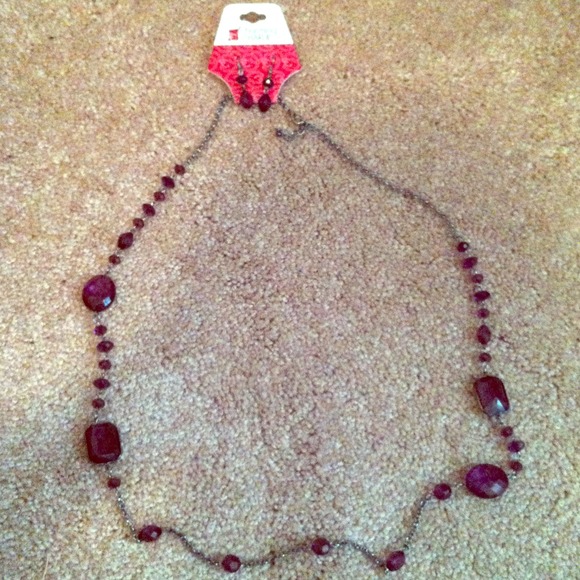 DONATED Purple necklace and earrings set