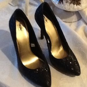 Black Sparkle shoes! Never been worn!