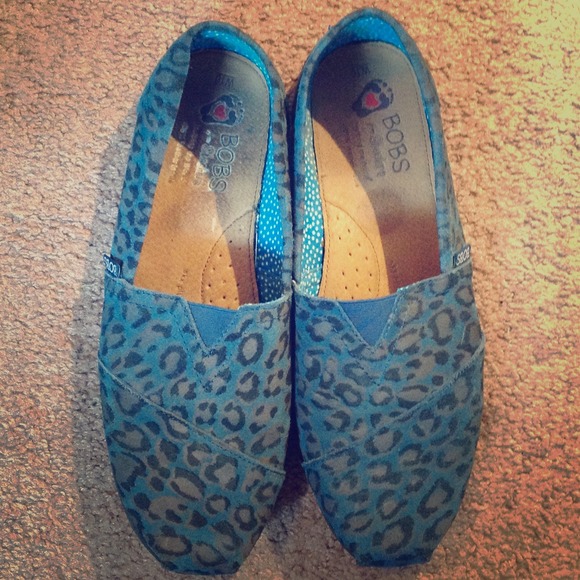 ***SOLD***Bobs by Skechers blue cheetah print