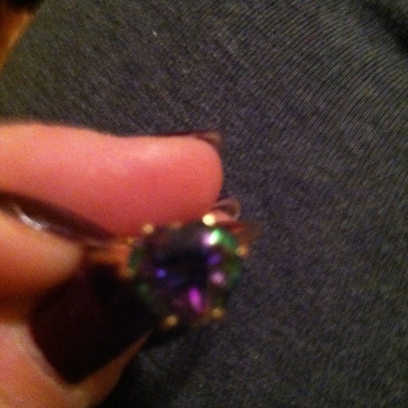 Ring. - Picture 2 of 3