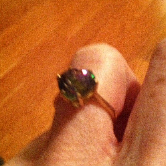 Ring. - Picture 3 of 3