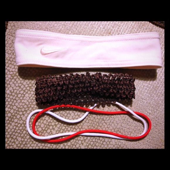❌SOLD❌📦Hair accessories bundle 📦