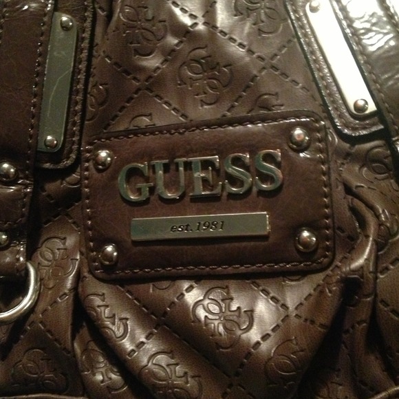 GUESS bag! Bought straight from the store! :) - Picture 2 of 4
