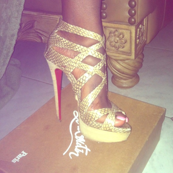 Balota 150 Cobra Christian Louboutin