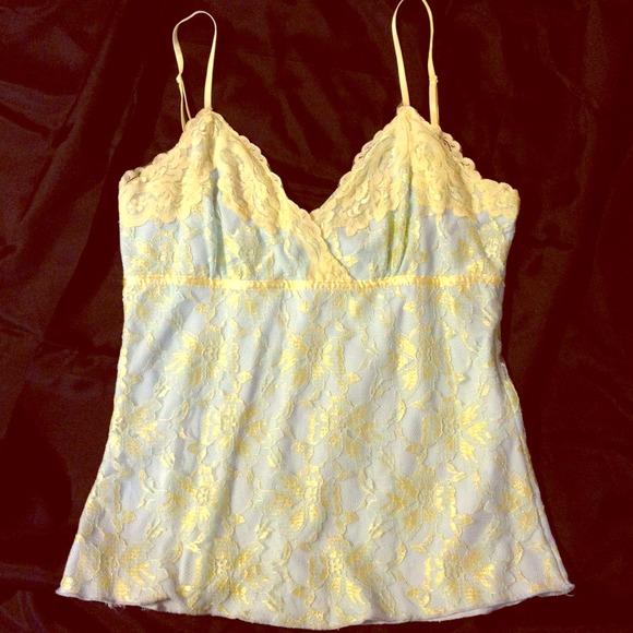Sky blue tank top w/ yellow lace