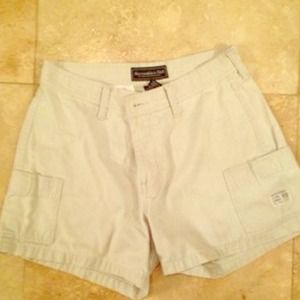 Abercrombie & Fitch Khaki shorts
