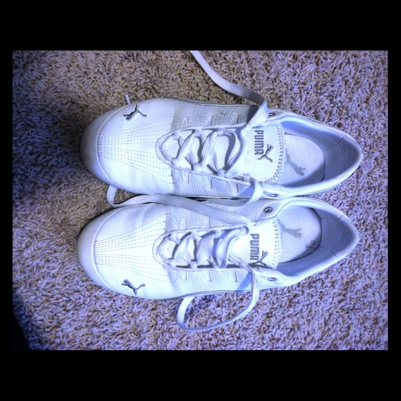 Traded!Puma running shoes 7 1/2 women's - Picture 1 of 3