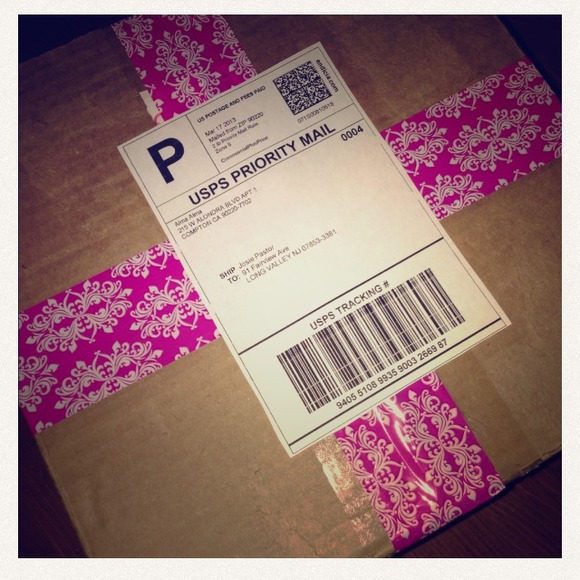 📦📦📦📦☺ - Picture 1 of 1