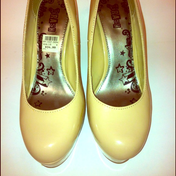 Brash heels, size 10w - Picture 1 of 4