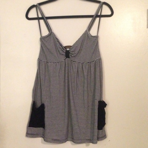 Black and whit stripped shirt