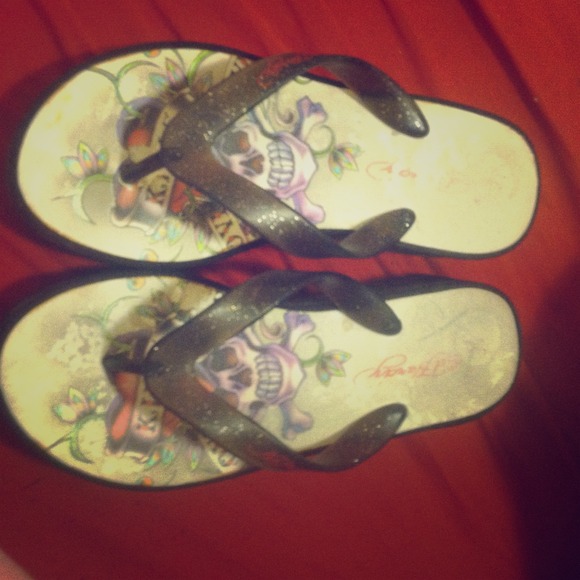 Ed hardy flops