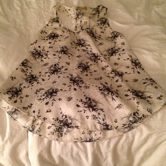 Floral polyester blouse