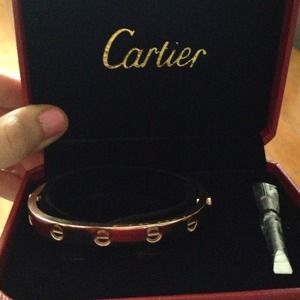 Cartier L💟ve bracelet (rose gold)