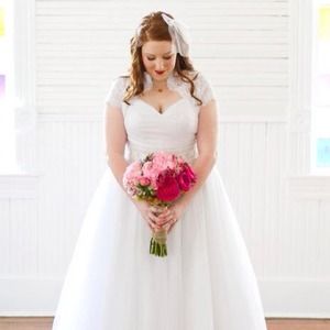 Oleg Cassini Wedding Dress