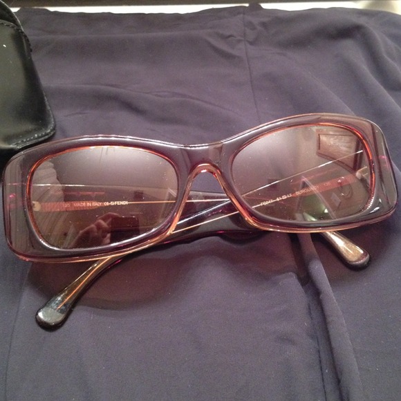 ?Fendi sunglasses w case missing stones? main image 4