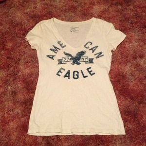 American eagle v neck
