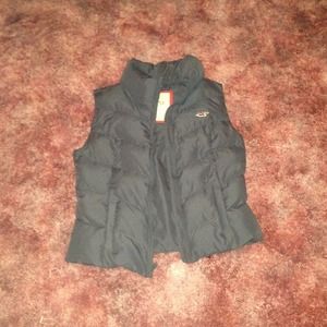 Hollister vest