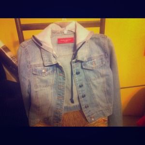 Jean jacket with cotton hood