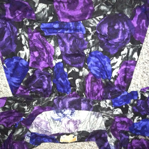 Sold - Picture 2 of 3