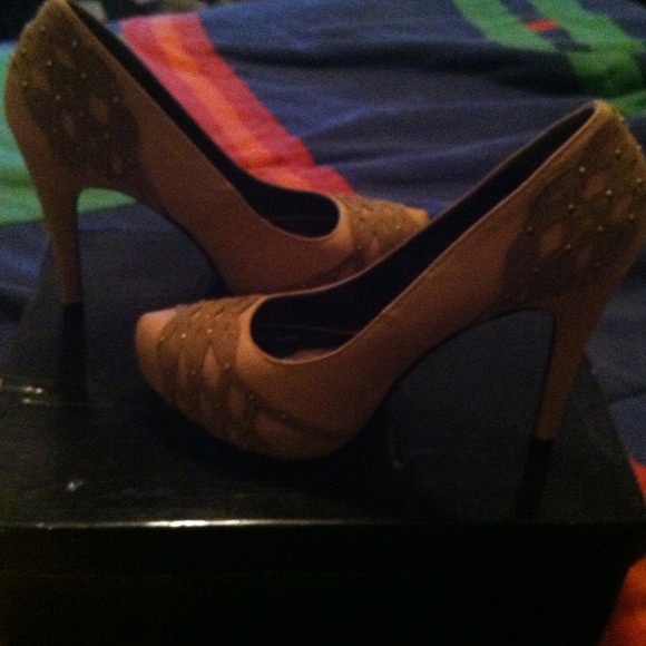 Brand new heels never been used!!! - Picture 1 of 1