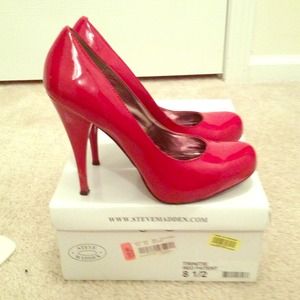 Steve Madden Trinity Patent Leather Red Pump