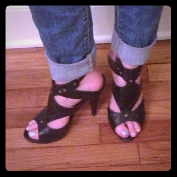 Steve Madden black high heeled gladiator sandals
